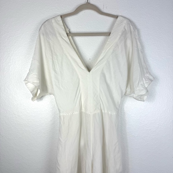FREE PEOPLE Eyelet Jumpsuit Size S Ivory linen waist tie size S - Picture 3 of 10